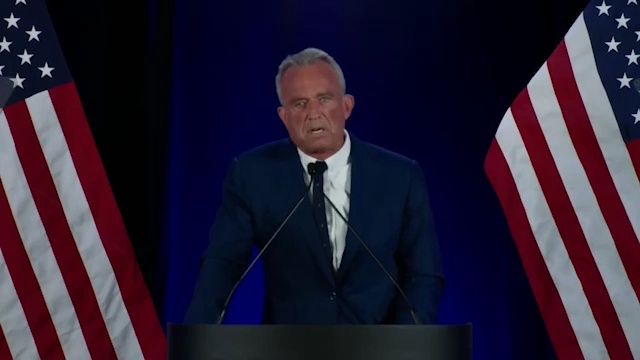 FULL SPEECH RFK Jr. officially suspends 2024 campaign and endorses Trump